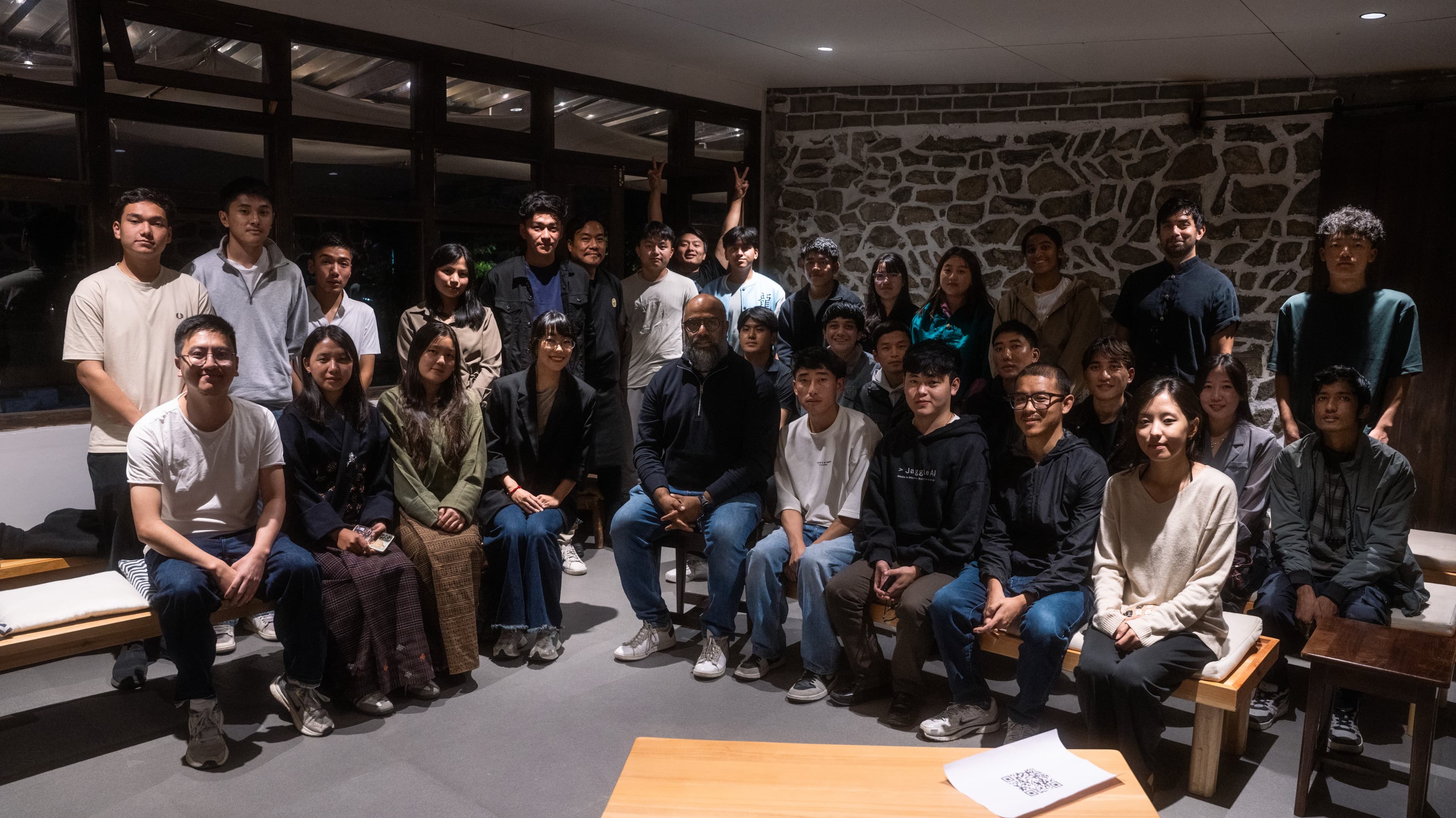 AI world: Hype vs Reality - What gets funded? Lessons from an AI entrepreneur/researcher/investor & Apple partner in India.